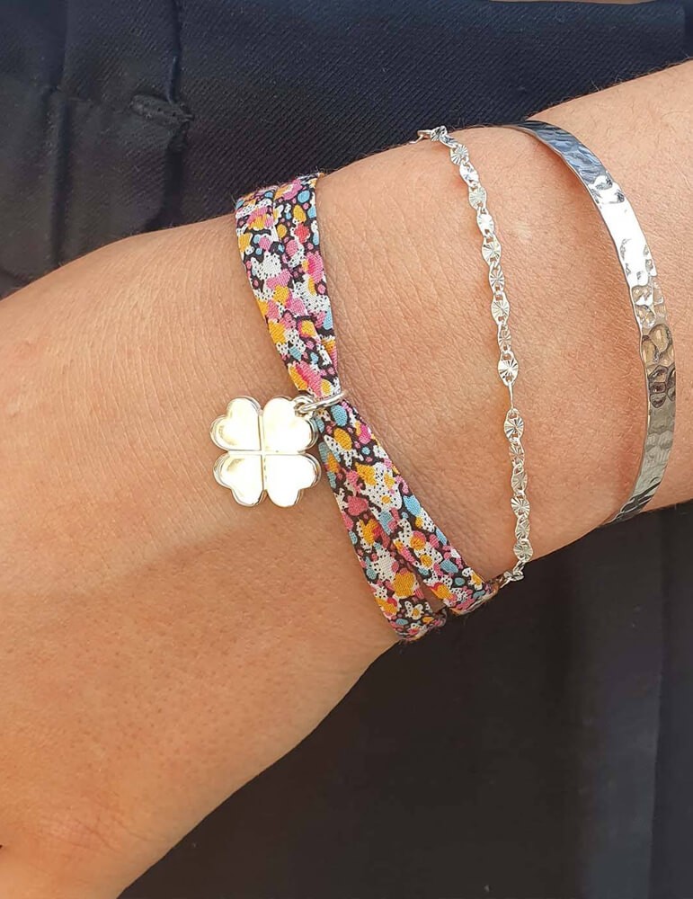 Bracelet liberty et pendentif trèfle en argent Aloe Bijoux Bracelet liberty et pendentif trèfle en argent Aloe Bijoux