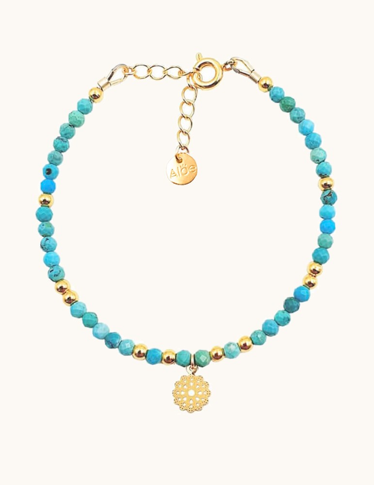Bracelet Turquoise et fleur filigrane en plaqué or